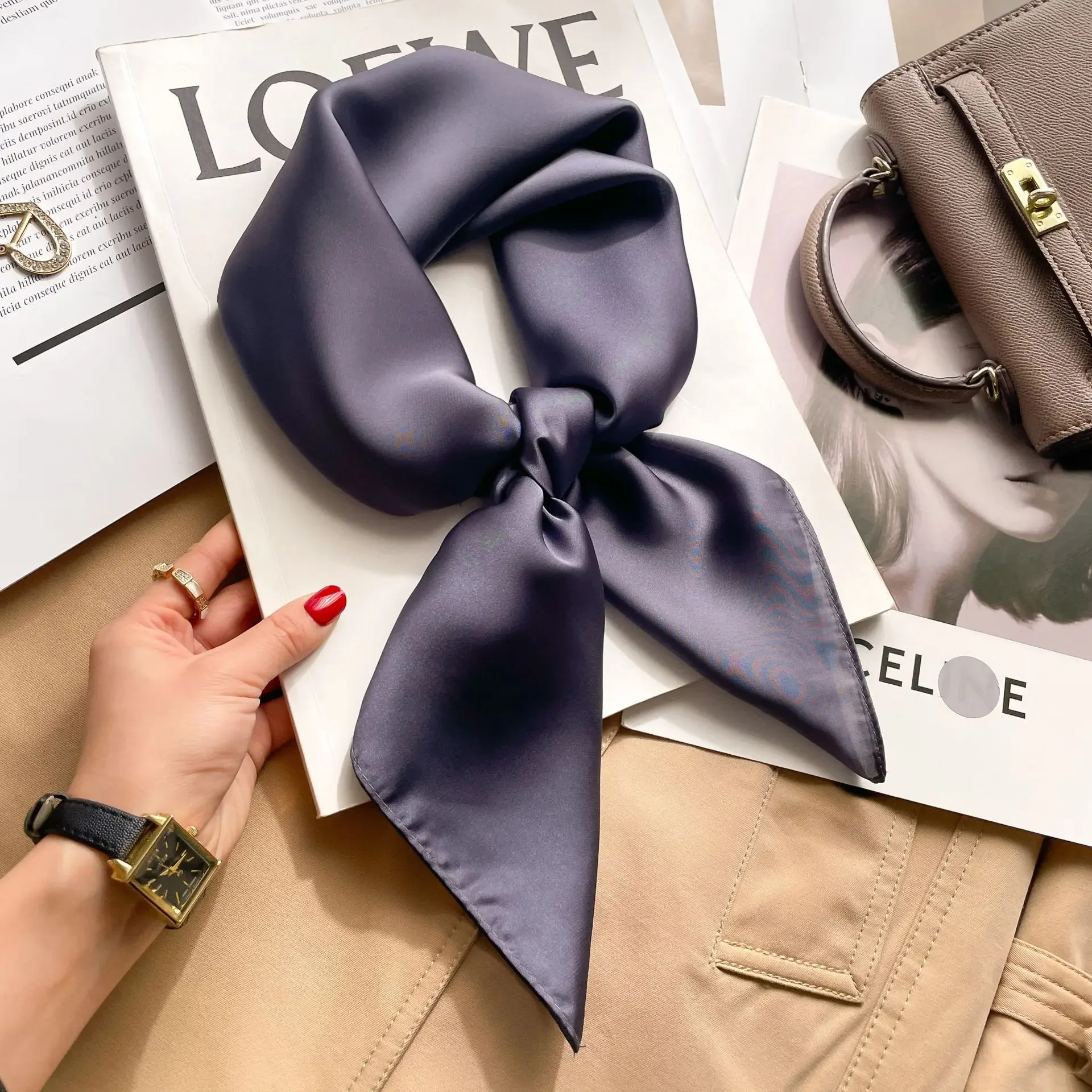 وشاح حريري ساتان مربع للنساء ب - مراجعة Silk Scarf Square وسعره