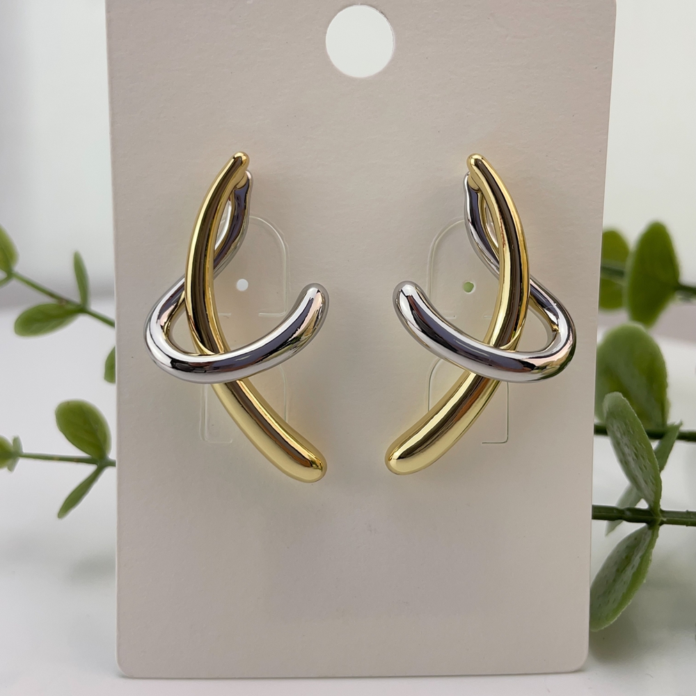 أقراط يومينجلاي الفاخرة على طر - مراجعة Women Accessories Dubai وسعره
